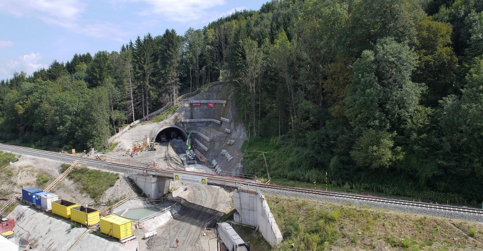 Westportal Tunnel Stein